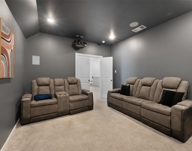 4828 Celestial Road - Photo Thumbnail 17