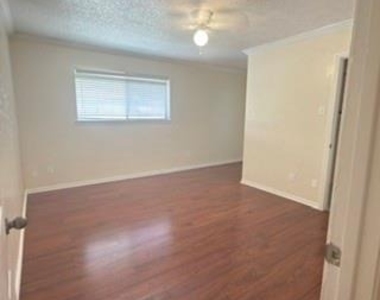 5084 Matilda Street - Photo Thumbnail 6