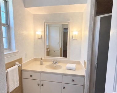 5084 Matilda Street - Photo Thumbnail 15
