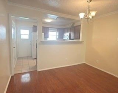 5084 Matilda Street - Photo Thumbnail 4