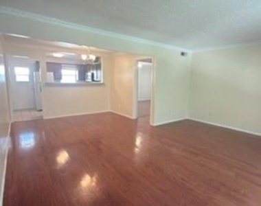 5084 Matilda Street - Photo Thumbnail 3