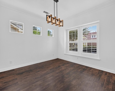 2208 Grizzly Run Lane - Photo Thumbnail 7
