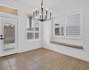 2208 Grizzly Run Lane - Photo Thumbnail 6