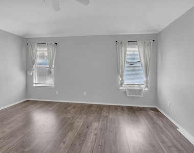 691 N Montana Court - Photo Thumbnail 10
