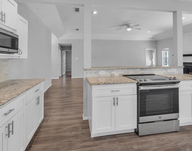 691 N Montana Court - Photo Thumbnail 8