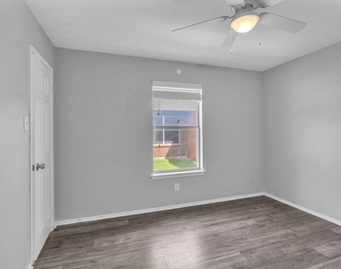 691 N Montana Court - Photo Thumbnail 15