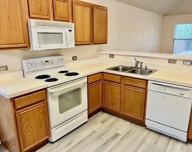 11617 Bobcat Drive - Photo Thumbnail 4