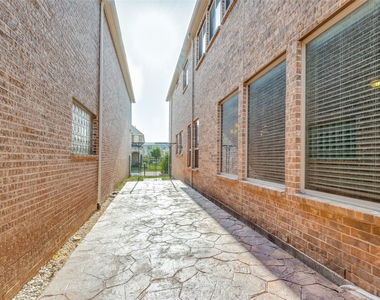 6739 Palo Duro Drive - Photo Thumbnail 21