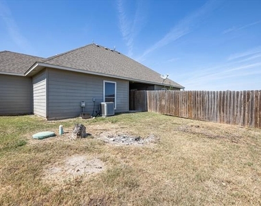 102 Collett Court - Photo Thumbnail 17