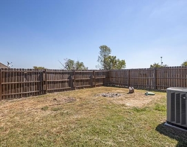 102 Collett Court - Photo Thumbnail 16