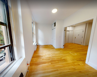 164 East 90th Street - Photo Thumbnail 3