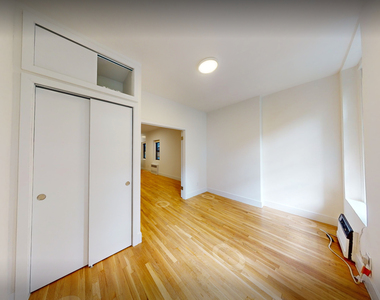 164 East 90th Street - Photo Thumbnail 4