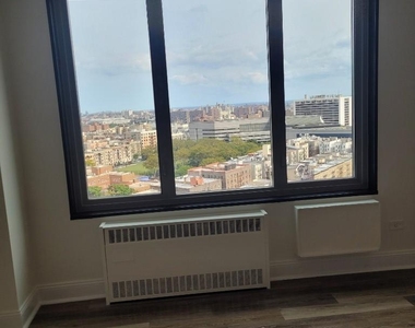 3333 Broadway - Photo Thumbnail 1
