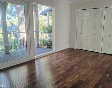 2473 Loma Vista - Photo Thumbnail 7