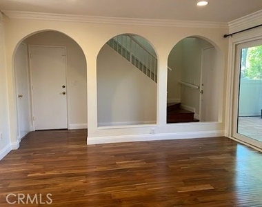 2473 Loma Vista - Photo Thumbnail 3
