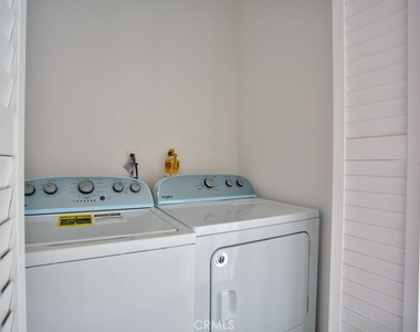 11637 1/2 Burbank Blvd - Photo Thumbnail 30