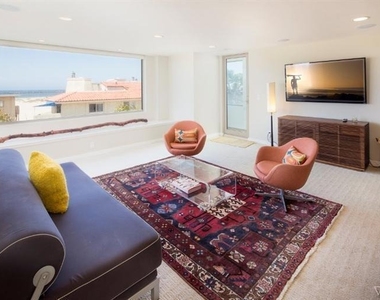 3302 Ocean Drive Drive - Photo Thumbnail 15