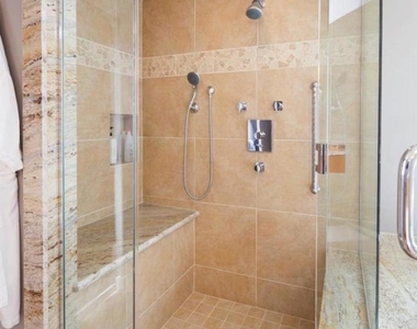 3302 Ocean Drive Drive - Photo Thumbnail 21