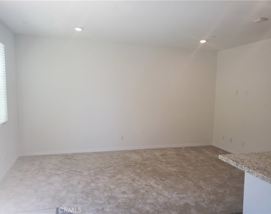 16502 Casa Grande Ave - Photo Thumbnail 2
