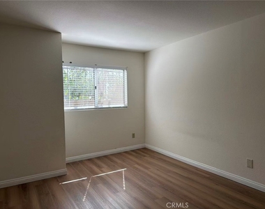 800 Grand Avenue - Photo Thumbnail 10