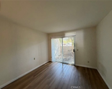 800 Grand Avenue - Photo Thumbnail 7