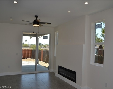 179 E 8th Street - Photo Thumbnail 5