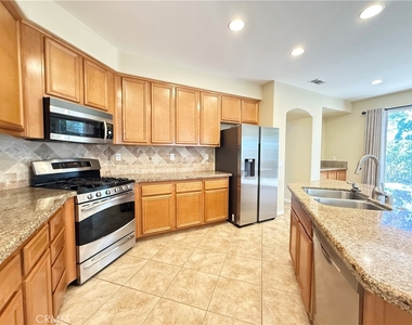 32493 Palacio - Photo Thumbnail 4