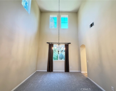 32493 Palacio - Photo Thumbnail 38