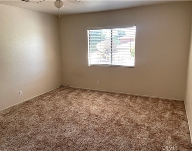 1739 W Avenue J-15 - Photo Thumbnail 9