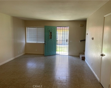 1739 W Avenue J-15 - Photo Thumbnail 2