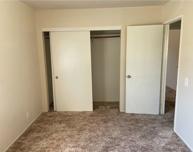 1739 W Avenue J-15 - Photo Thumbnail 10