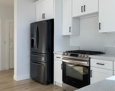 247 N New Hampshire - Photo Thumbnail 5