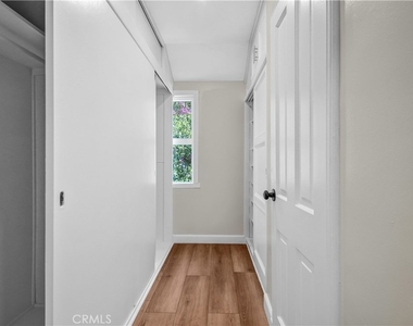 414 Hilgard Avenue - Photo Thumbnail 33