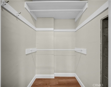 414 Hilgard Avenue - Photo Thumbnail 39