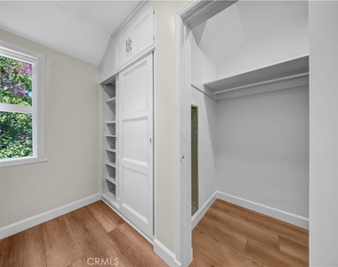 414 Hilgard Avenue - Photo Thumbnail 34