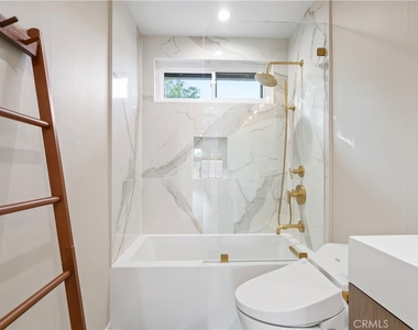 7819 Goldmine Lane - Photo Thumbnail 43