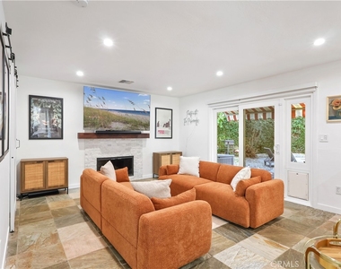 7819 Goldmine Lane - Photo Thumbnail 21