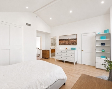 7819 Goldmine Lane - Photo Thumbnail 23