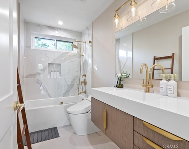 7819 Goldmine Lane - Photo Thumbnail 35