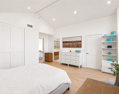 7819 Goldmine Lane - Photo Thumbnail 30