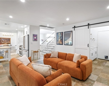 7819 Goldmine Lane - Photo Thumbnail 14
