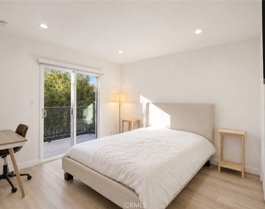 7819 Goldmine Lane - Photo Thumbnail 29