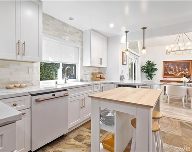 7819 Goldmine Lane - Photo Thumbnail 17