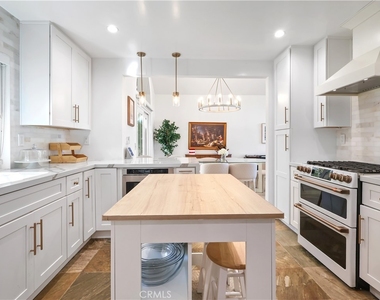 7819 Goldmine Lane - Photo Thumbnail 6