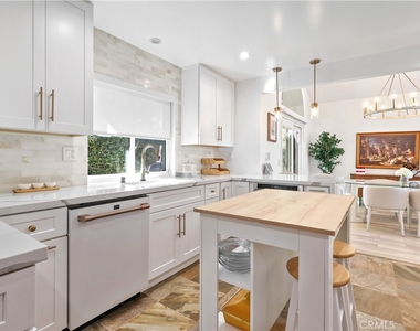 7819 Goldmine Lane - Photo Thumbnail 8