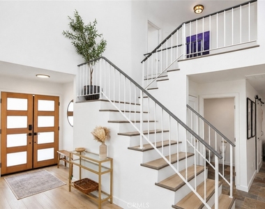 7819 Goldmine Lane - Photo Thumbnail 18
