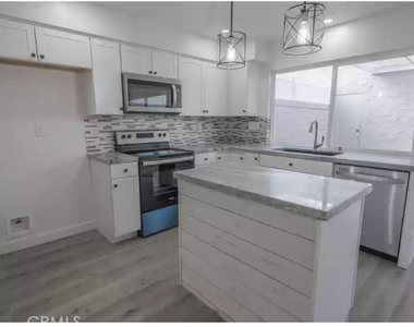 24219 La Glorita - Photo Thumbnail 1