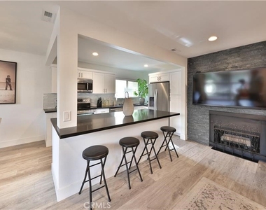 4632 Park Granada - Photo Thumbnail 2