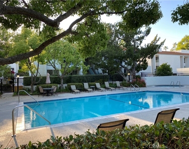 4632 Park Granada - Photo Thumbnail 10