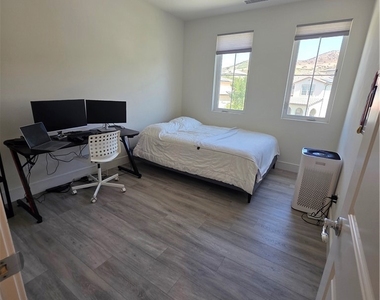 19018 Martino Court - Photo Thumbnail 28